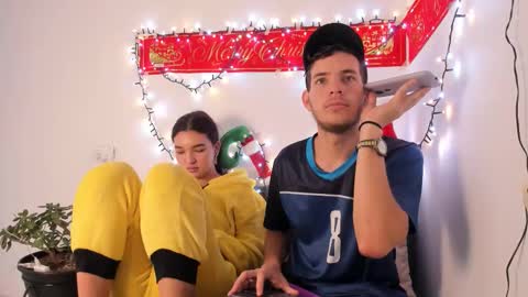 Snapshot of danny_and_lara chatting on 11/20/25, 02:28 danny_and_lara online show from 11/20/25, 02:28