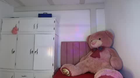 Snapshot of danny_cam1423 chatting on 02/26/25, 12:25 danny_cam1423 online show from 02/26/25, 12:25