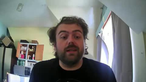 Snapshot of dannyb0y95 chatting on 09/19/25, 09:32 Danny online show from 09/19/25, 09:32