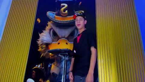 dante_brown1 online show from 11/09/25, 08:40