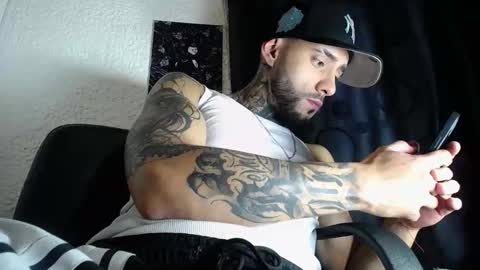 Snapshot of dante_d_angelo_ chatting on 10/02/25, 11:12 dante_d_angelo_ online show from 10/02/25, 11:12