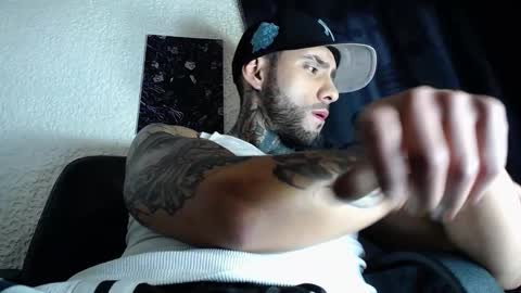 dante_d_angelo_ online show from 10/18/25, 04:37