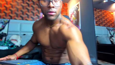 Snapshot of dany_dryy chatting on 01/23/25, 02:33 Dany online show from 01/23/25, 02:33