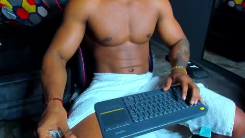 Snapshot of dany_dryy chatting on 02/23/25, 04:02 Dany online show from 02/23/25, 04:02