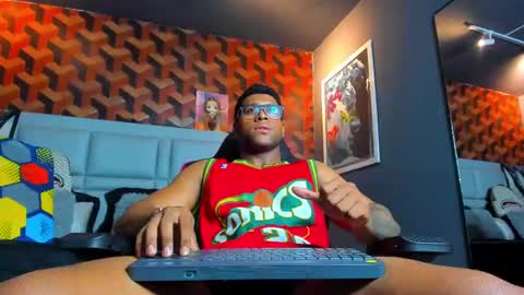 Snapshot of dany_dryy chatting on 02/24/25, 10:47 Dany online show from 02/24/25, 10:47
