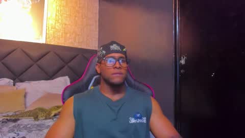 Snapshot of dany_dryy chatting on 09/19/25, 12:23 Dany online show from 09/19/25, 12:23