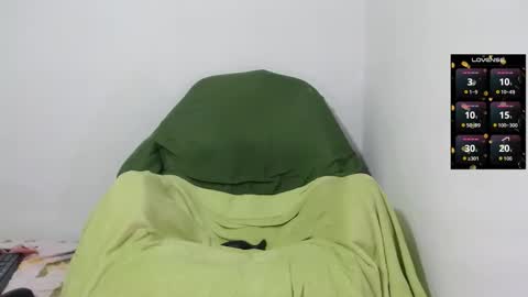 dany_milk online show from 10/18/25, 02:25