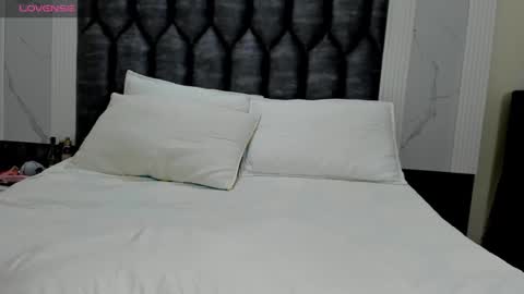 Snapshot of daphaineex chatting on 10/11/25, 12:10 daphaineex online show from 10/11/25, 12:10