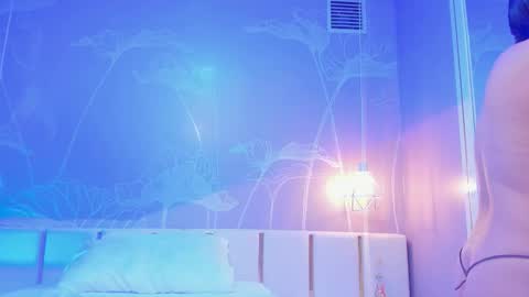 Daphne online show from 11/16/25, 02:17