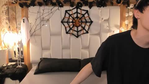 daphne_and_roger online show from 10/07/25, 11:29