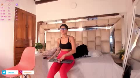 Daphne online show from 10/16/25, 12:50