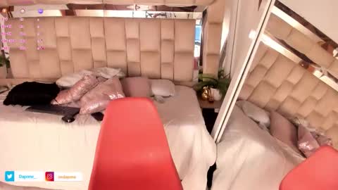 Daphne online show from 10/22/25, 12:05