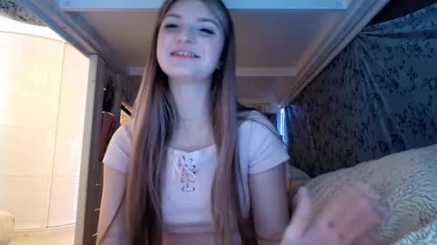 Snapshot of darcimichele chatting on 11/17/25, 03:40 Iwi online show from 11/17/25, 03:40