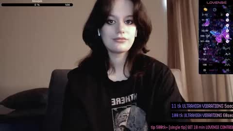 Darcy online show from 10/27/25, 11:14