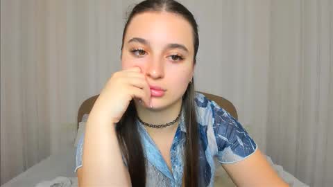 daria_de_luxe online show from 11/17/25, 07:47
