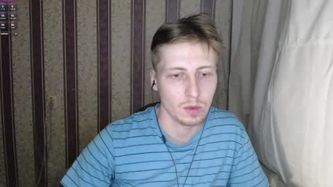 Snapshot of darienlarge chatting on 02/25/25, 06:42 darienlarge online show from 02/25/25, 06:42
