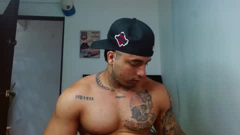 Snapshot of darius_phoenix chatting on 10/06/25, 07:22 Darius Phoenix online show from 10/06/25, 07:22