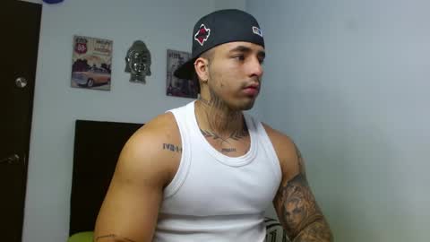 Snapshot of darius_phoenix chatting on 10/08/25, 09:34 Darius Phoenix online show from 10/08/25, 09:34