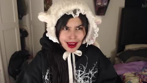 Moony online show from 12/11/24, 04:18