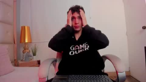 dark_sun333 online show from 10/17/25, 03:10