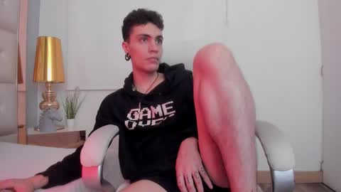 dark_sun333 online show from 11/09/25, 12:31