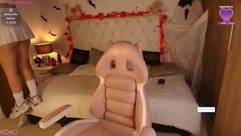 Snapshot of darkangelx_ chatting on 10/17/25, 12:58 Angel Darcy online show from 10/17/25, 12:58