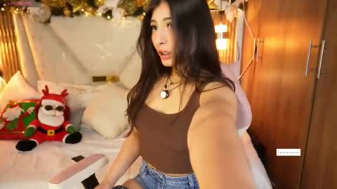 Snapshot of darkangelx_ chatting on 11/12/25, 11:36 Angel Darcy online show from 11/12/25, 11:36