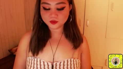 Snapshot of darkbirde chatting on 10/25/25, 11:21 Rose Dawson online show from 10/25/25, 11:21