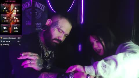 darkclothes online show from 10/15/25, 07:30