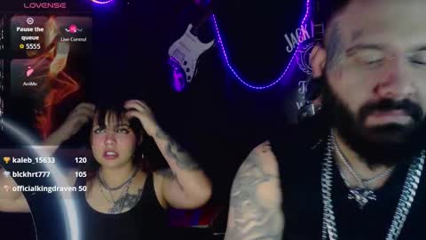 darkclothes online show from 10/18/25, 08:59