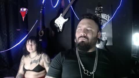 darkclothes online show from 11/04/25, 02:10