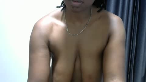 Snapshot of darkebony2025 chatting on 03/01/25, 04:54 Ebony online show from 03/01/25, 04:54