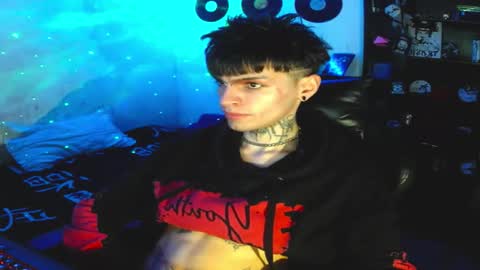 Snapshot of darkness_prince_x chatting on 09/11/25, 06:24 online show from 09/11/25, 06:24