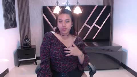 Snapshot of darknyx_ch1 chatting on 11/12/25, 10:30 darknyx ch1 online show from 11/12/25, 10:30