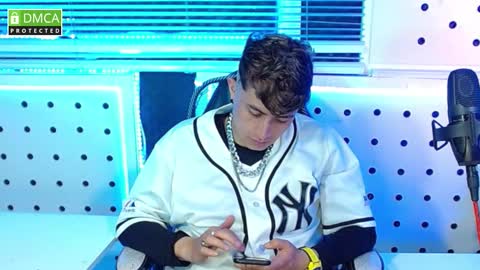 DARKO0717 online show from 10/16/25, 12:33