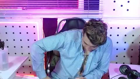 DARKO0717 online show from 11/04/25, 11:37