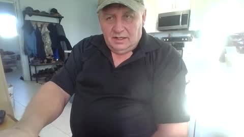 Snapshot of darlago chatting on 11/24/25, 04:29 darlago online show from 11/24/25, 04:29