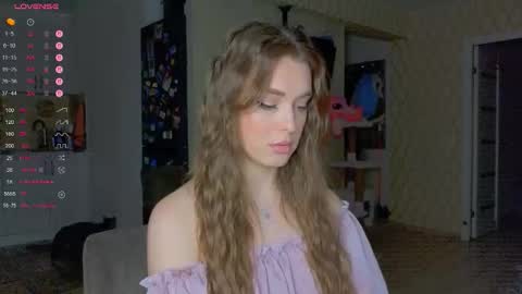 Darlina online show from 10/22/25, 03:23