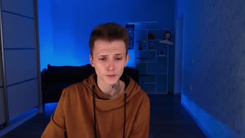 Snapshot of darling__oliver chatting on 12/29/24, 05:33 your lovely Oli online show from 12/29/24, 05:33