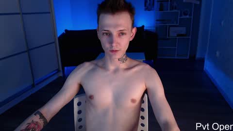 Snapshot of darling__oliver chatting on 01/29/25, 06:54 your lovely Oli online show from 01/29/25, 06:54