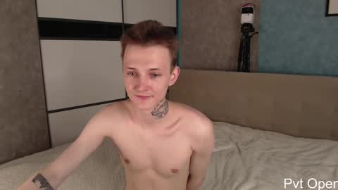 Snapshot of darling__oliver chatting on 02/11/25, 05:50 your lovely Oli online show from 02/11/25, 05:50