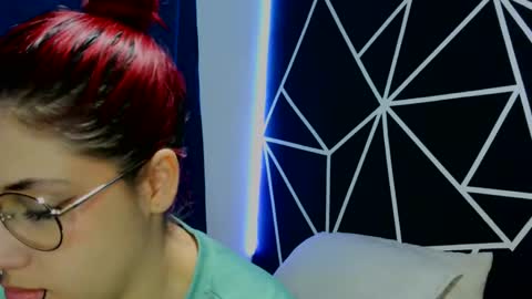 Snapshot of darlyhooper1_ chatting on 09/20/25, 02:45 Darlyhooper online show from 09/20/25, 02:45