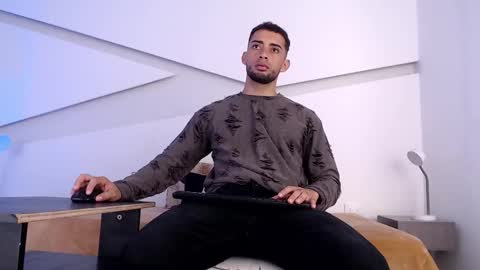 Kael online show from 11/26/25, 01:56