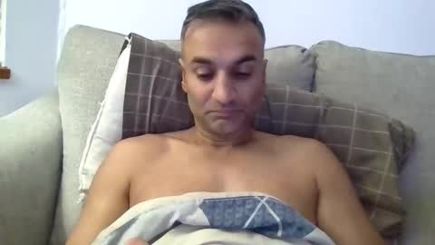 darryl43321 online show from 10/25/25, 05:37