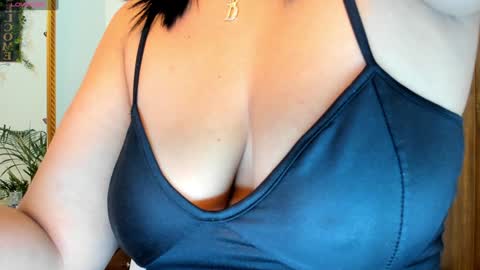Darsha online show from 02/05/25, 02:40