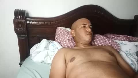 darwinsreyes online show from 11/08/25, 09:57