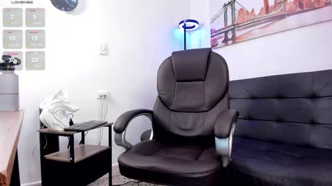 Dash online show from 10/28/25, 01:58