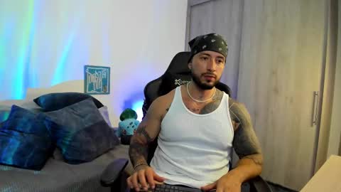 DAVE MAX online show from 11/12/25, 03:40