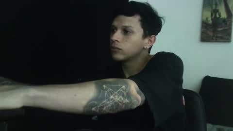 Snapshot of davebroww chatting on 02/13/25, 01:29 Dave Brown online show from 02/13/25, 01:29