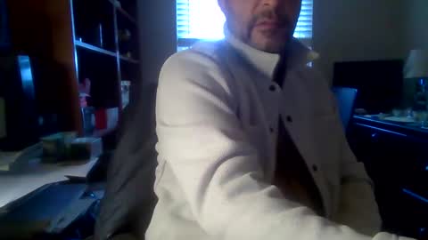 Snapshot of davethebooky chatting on 12/19/24, 03:08 Dave online show from 12/19/24, 03:08